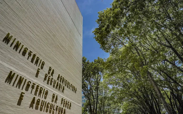 MP que limita PIS/Cofins encarecerá alimentos, dizem ex-ministros da Agricultura