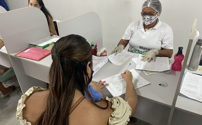 Quase nove mil pessoas devem atualizar o Cadastro Único em Maceió até 11 de novembro sob o risco de perder o Auxílio Brasil