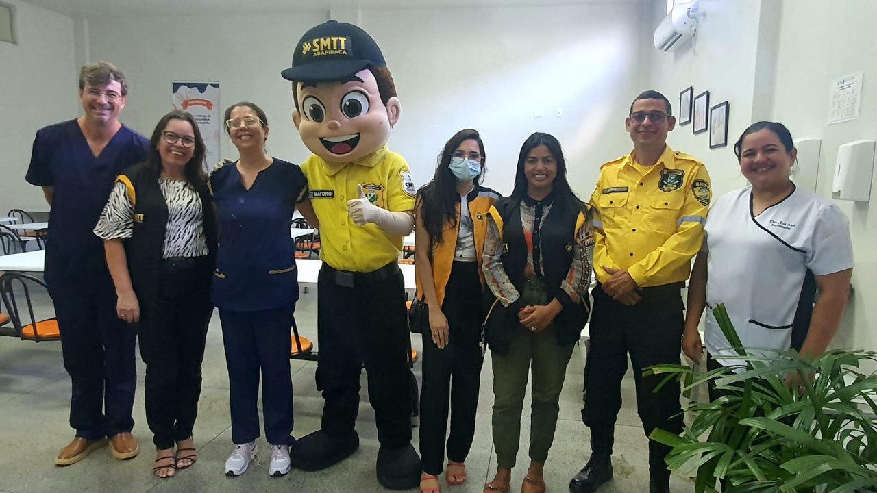 No Hospital de Emergência, SMTT realiza palestra sobre segurança no trânsito