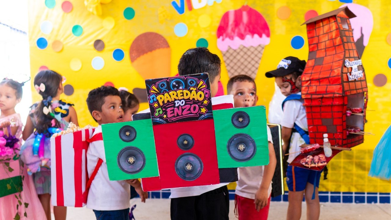Centro de Educação Infantil Maria Salete encerra 1º Jogos Internos com desfile da mochila maluca