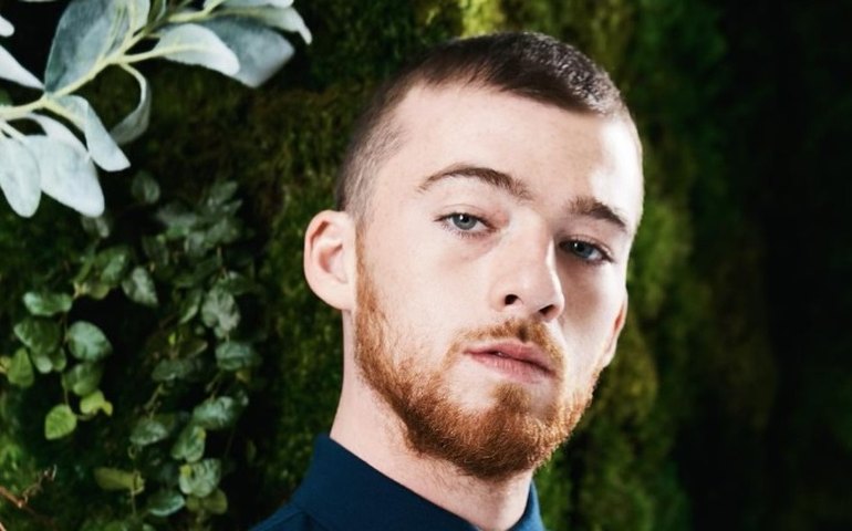 Angus Cloud: mãe do ator morto aos 25 anos ligou para emergência e relatou possível overdose