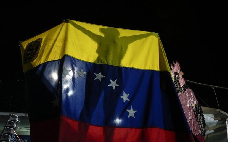 Venezuela classifica novas sanções contra funcionários do governo como 'ato desesperado' dos EUA