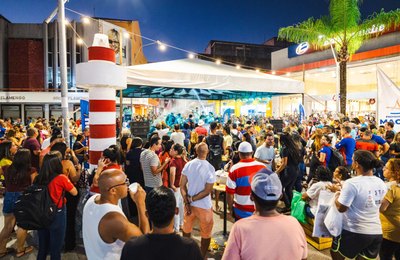Sextou no Centro estreia com diversão, resgate histórico e geração de renda