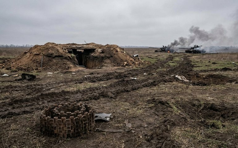 Tanques russos T-90M Proryv atingem posições na direção de Dnepropetrovsk