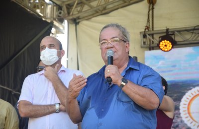 Paripueira é único município da região Norte a vacinar mais de 70% da população 