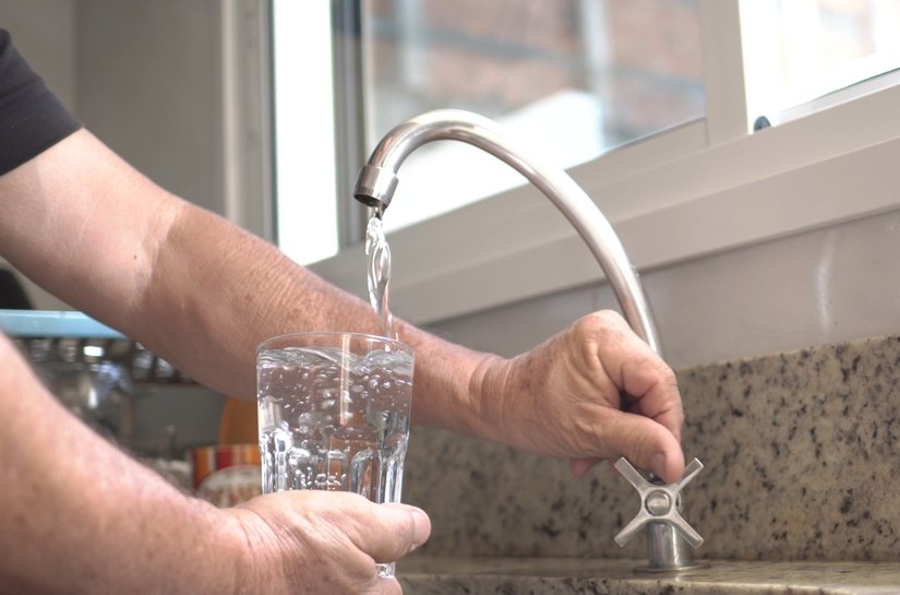 Entenda como a água chega tratada às residências