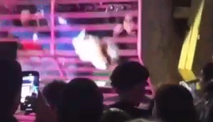 Jovem cai de brinquedo e fica pendurada na grade de parque de diversões em Tobias Barreto