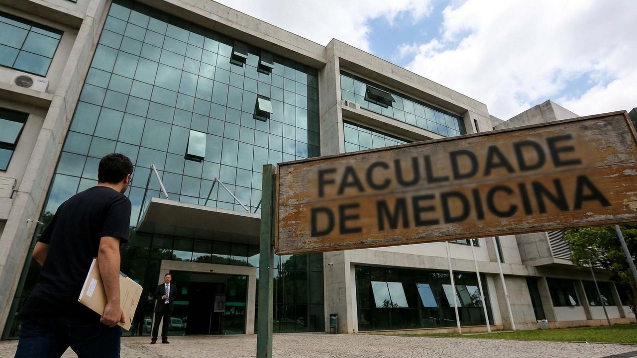 Justiça suspende punições do MEC às faculdades de Medicina por baixo desempenho no Enamed