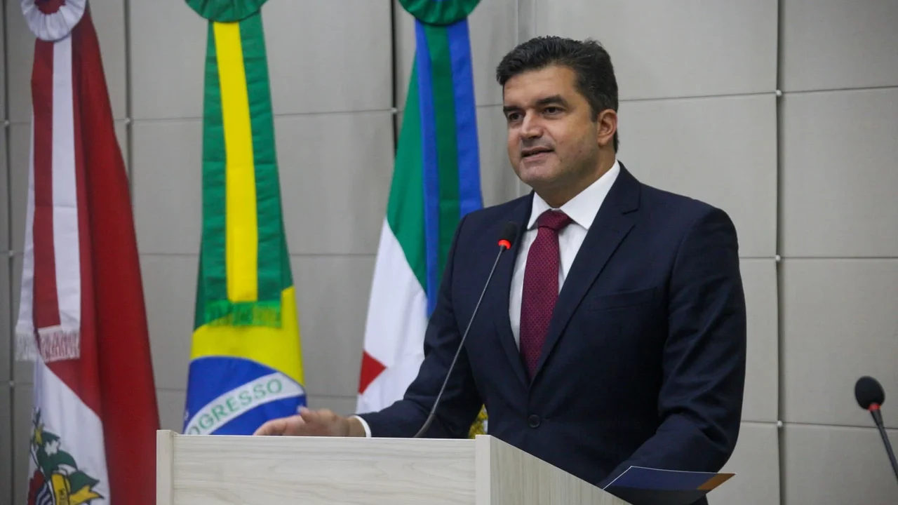 Rui Palmeira lamenta rejeição de projeto que garantia isenção automática de IPTU para beneficiários do Minha Casa, Minha Vida