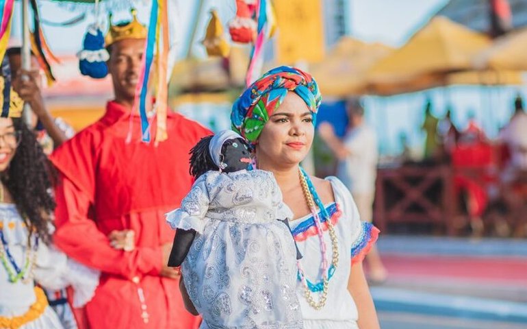 Desfile contagia bairros de Maceió com o espírito do Natal