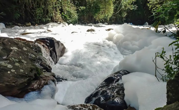 Joinville decreta emergência após vazamento de ácido sulfônico