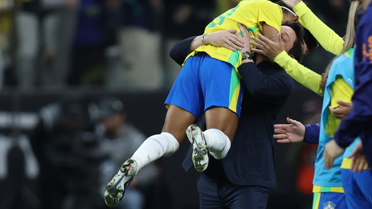 Arthur Elias aprova logística em caminho do Brasil na Copa Feminina
