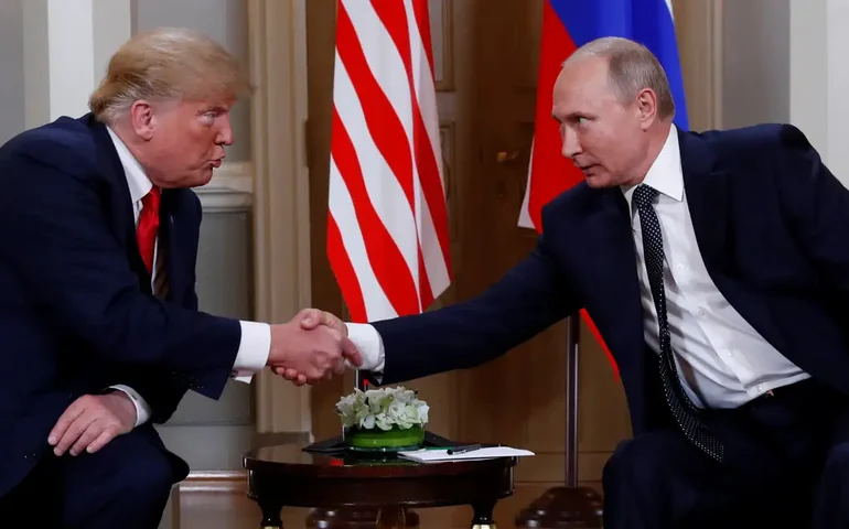Trump e Putin iniciam negociação para o fim da guerra na Ucrânia