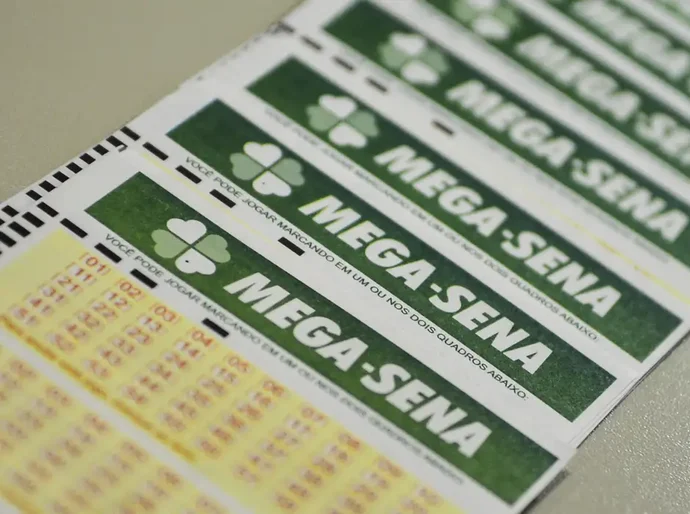 Mega-Sena acumula para R$ 70 milhões; confira números sorteados