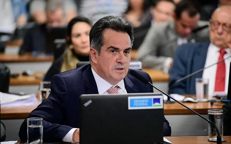 Alvo da PF, Ciro Nogueira foi citado por Valdemar para ser vice de Flávio Bolsonaro: 'Excelente'
