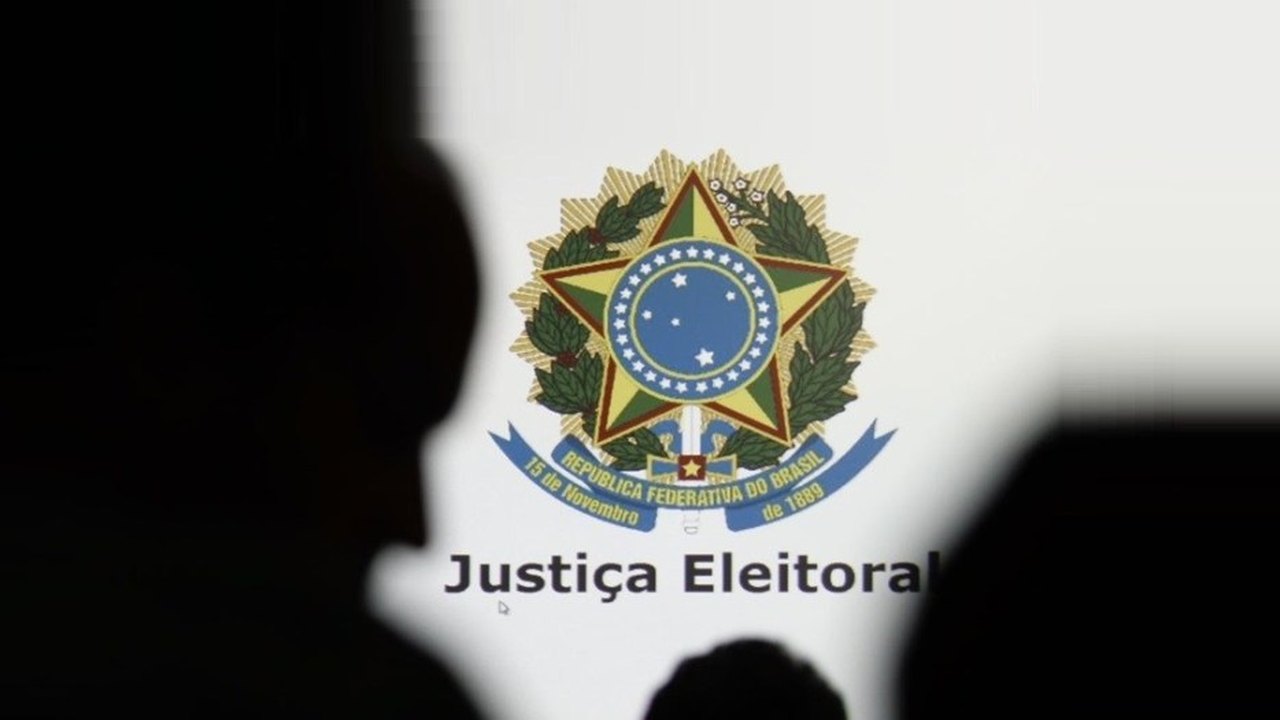 Primeiro cassado por fake news é nomeado no PR