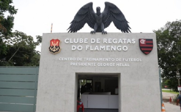 Após reduzir salários e demitir, Flamengo conta com novo patrocínio para reagir