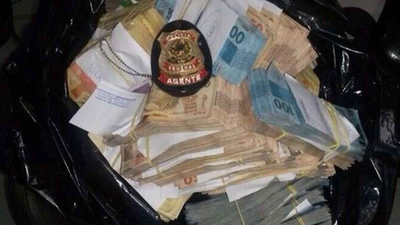 Polícia Federal indicia 46 envolvidos na Operação Lava Jato