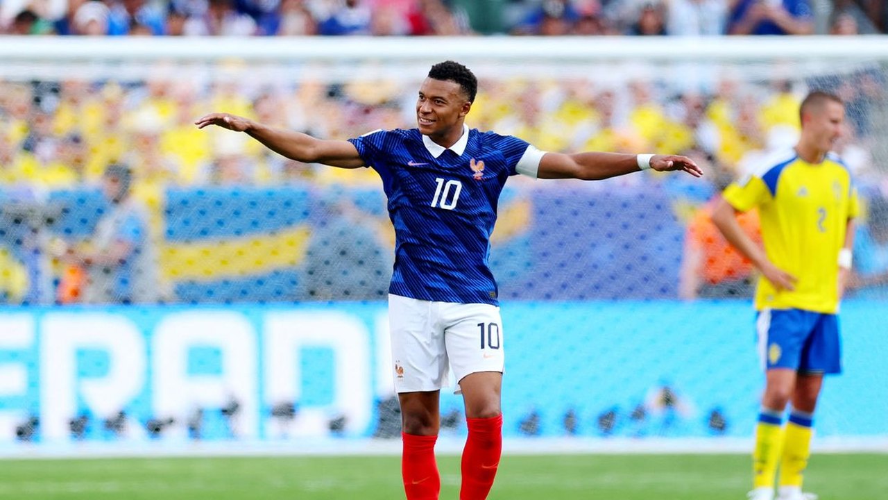 Com dois gols de Mbappé, França despacha Suécia e avança às oitavas