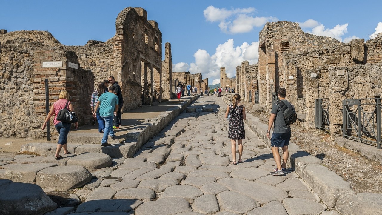 Itália: turista britânico grava iniciais em parede de casa no Parque Arqueológico de Pompeia