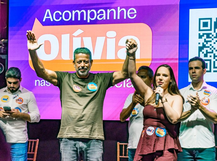 Arthur Lira demonstra força política em Maceió durante lançamento da pré-candidatura de Olívia Tenório