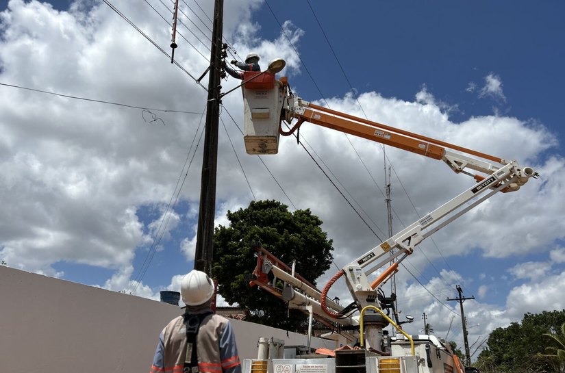 Desligamentos programados ajudam a manter a rede elétrica mais segura e preparada para atender os alagoanos