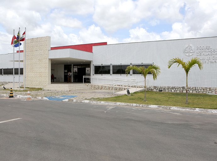 Auditório do fórum de Penedo terá nome do promotor Sílvio Menezes Tavares