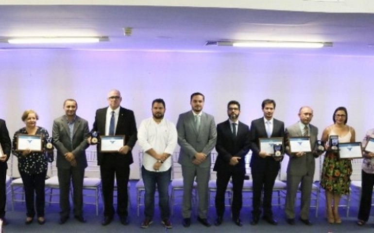 Semarh entrega comenda aos defensores dos recursos hídricos em AL