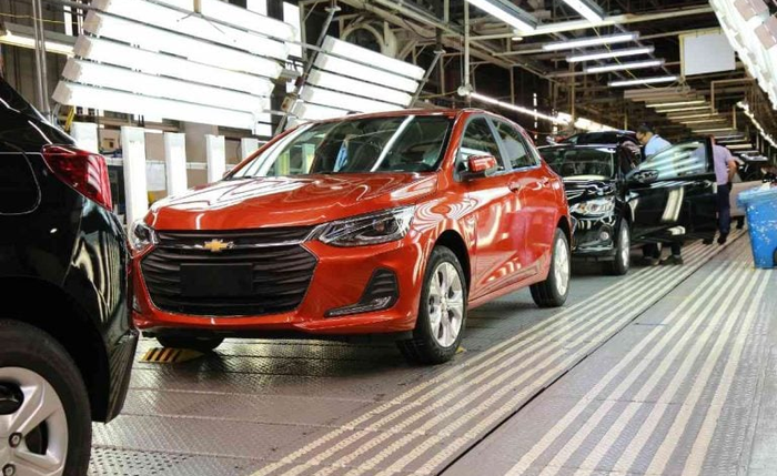 GM continuará no Brasil e acena abertura para híbridos GM continuará no Brasil e acena abertura para híbridos