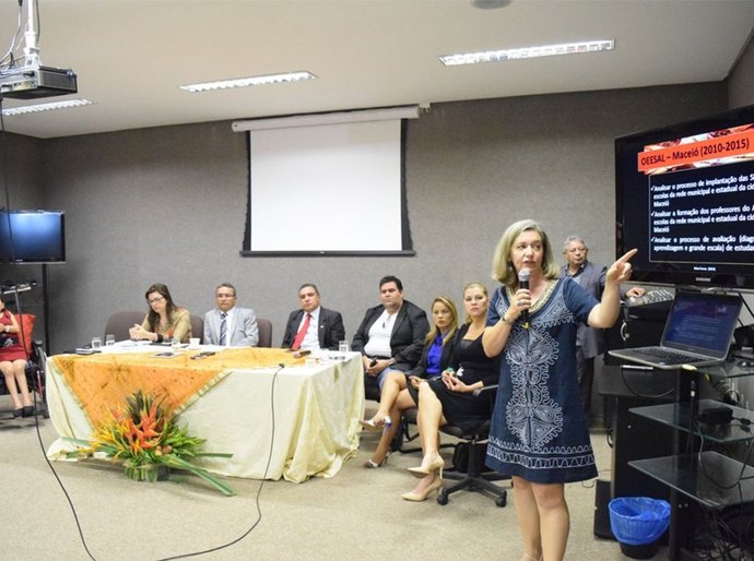 Comissão da ALE inicia debates do PEE com reunião temática sobre Educação Especial