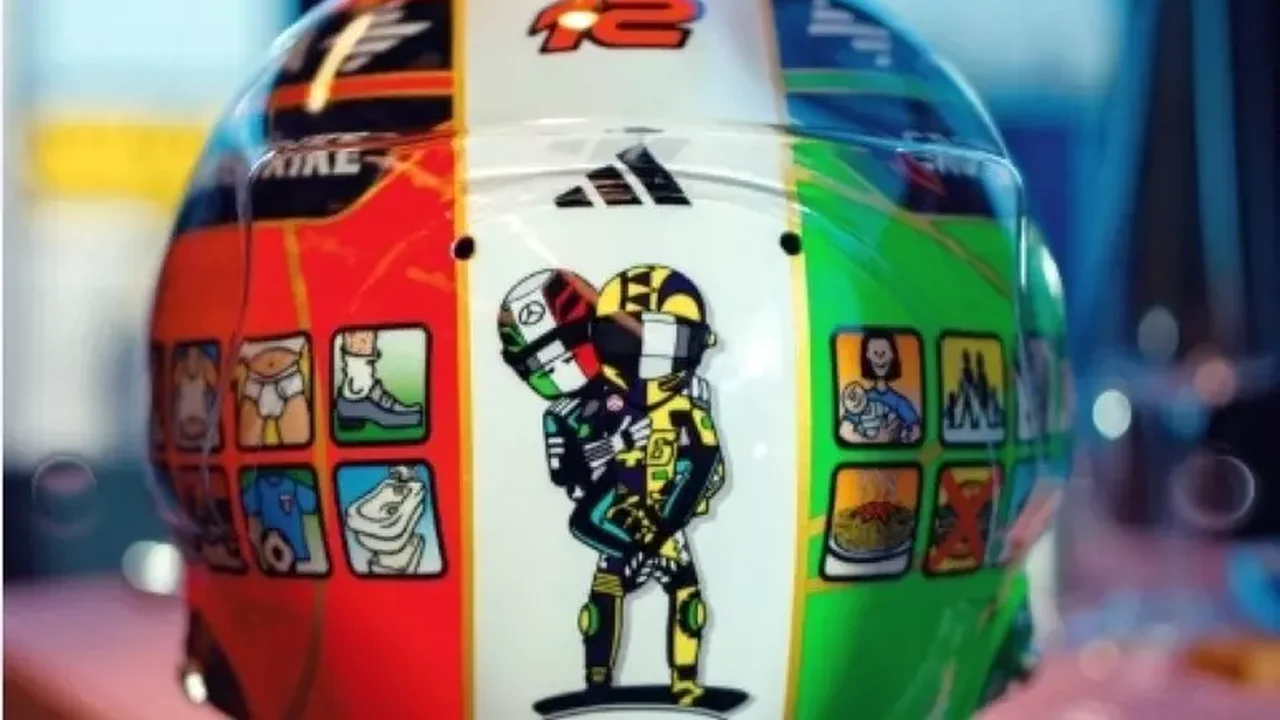 Capacete de Antonelli para GP de Monza homenageia Valentino Rossi e Itália