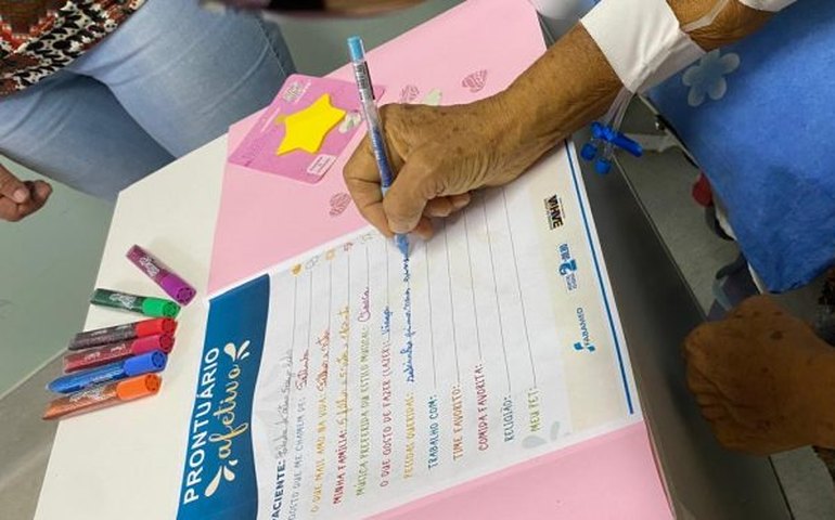 Time, comida, pet: 'prontuário afetivo' aproxima pacientes e equipes de saúde em Salvador