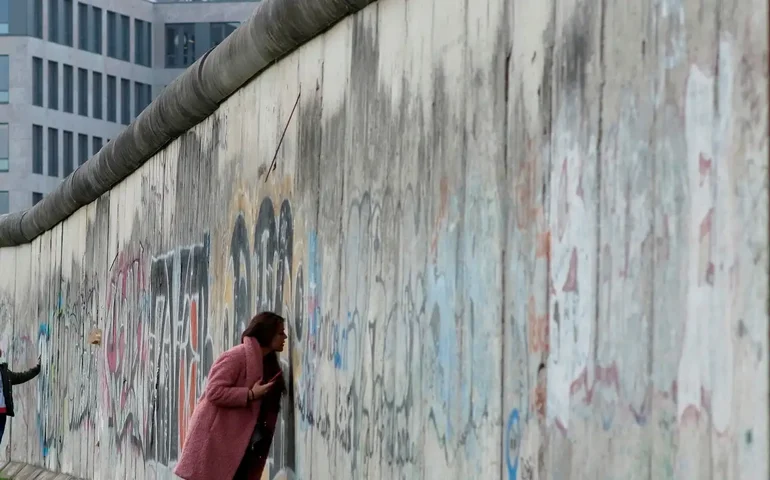 Há 35 anos, a queda do Muro de Berlim mudou a história