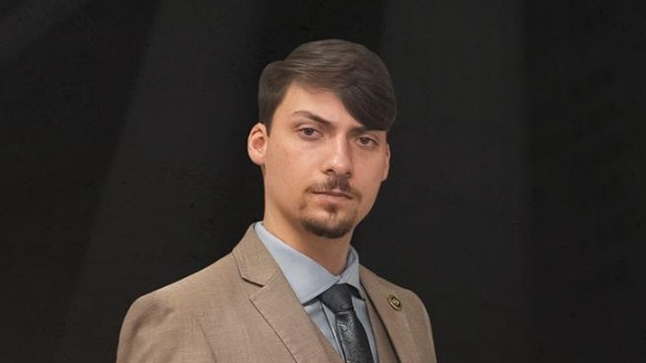 Polícia Civil apreendeu relógio ‘aparentemente da marca Rolex’ em apartamento de Jair Renan, filho 04 de Bolsonaro
