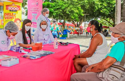 Outubro Rosa: Arapiraca promove blitz do lacinho para prevenção do câncer de mama e colo do útero
