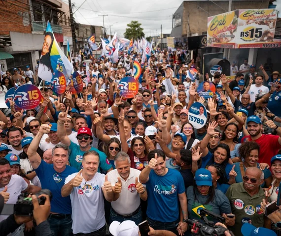 Benedito Bentes celebra candidatura de Renan Filho com mais de 7 mil pessoas nas ruas