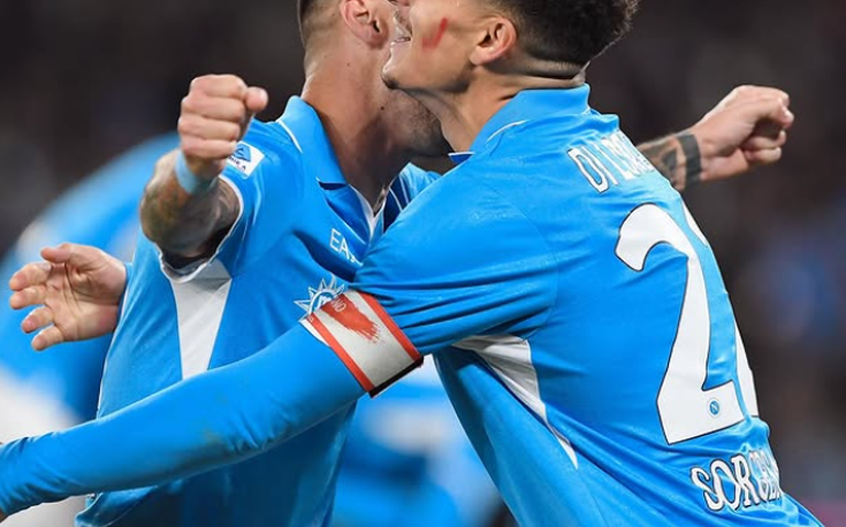 Lukaku marca, Napoli derrota a Roma e retoma a liderança do Campeonato Italiano