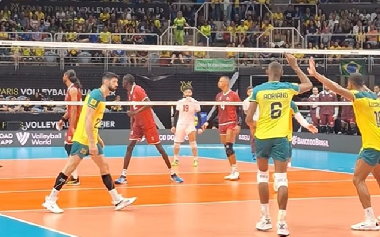 Brasil vence Catar no Rio e estreia com vitória no Pré-Olímpico de vôlei masculino