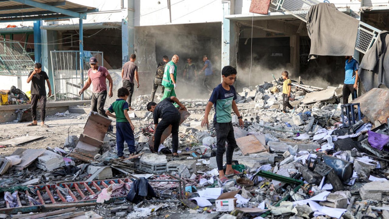 Guerra em Gaza: Bombardeio israelense mata dez parentes de líder político do Hamas, dizem autoridades palestinas