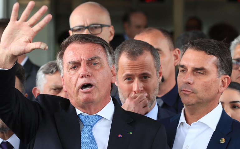 Contradições no discurso pode afastar base do Centrão fiel ao bolsonarismo?