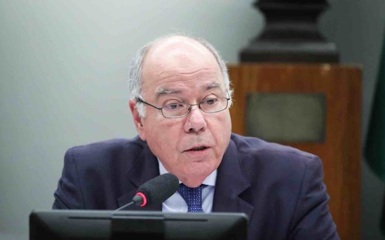 Chanceler brasileiro vai à cúpula no Egito discutir guerra em Gaza