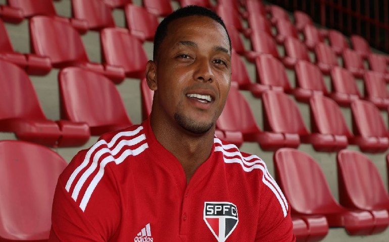 São Paulo confirma contratação do atacante David, ex-Internacional