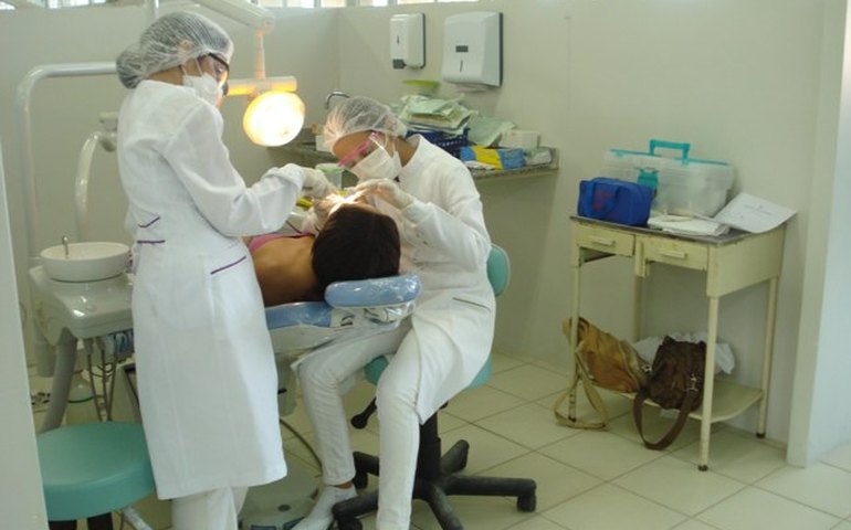 Estudantes de Odontologia da Ufal desenvolvem aplicativo para atendimentos de urgência