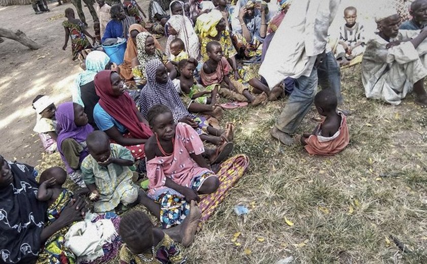 300 mulheres e crianças capturadas pelo Boko Haram são resgatadas pela Nigéria