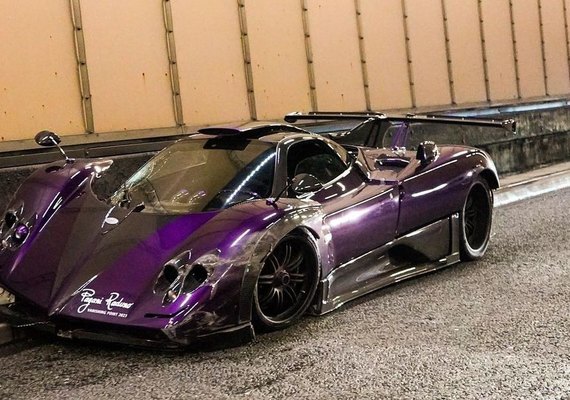 'Acelerou no túnel e perdeu o controle': Destruído em batida, carro de R$ 46 milhões feito para Hamilton chega a 350 km/h
