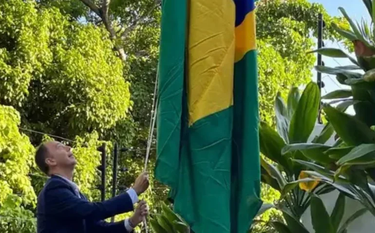 Brasil só deve deixar Embaixada argentina em Caracas após escolha de país substituto