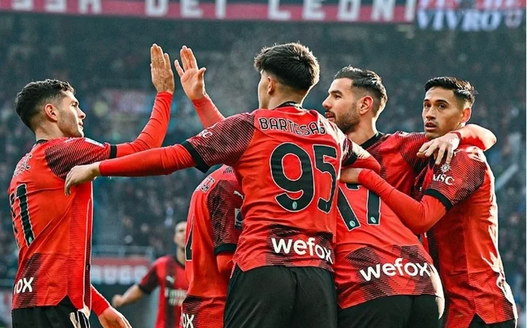 Milan faz 3 a 0 no Rennes e fica com a mão na vaga das oitavas de final da Liga Europa