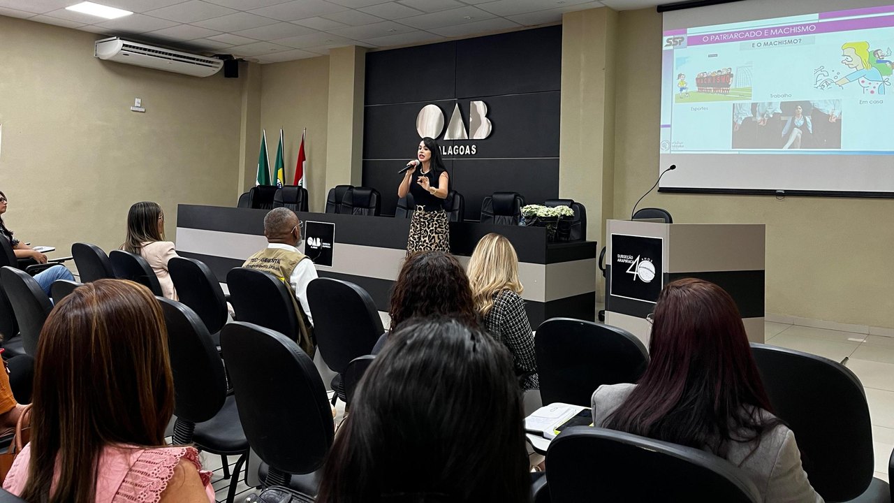 Ciclo de palestras mobiliza rede de atendimento à Mulher em Arapiraca