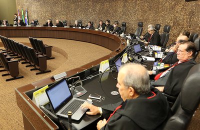 TJ determina que Estado nomeie professora que estava no cadastro de reserva