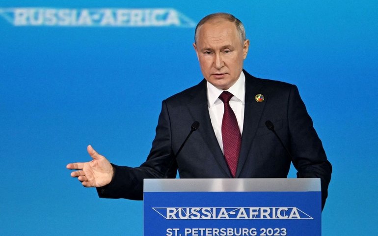 Putin retoma cidade ocupada pela Ucrânia dentro da Rússia antes de discutir trégua com EUA
